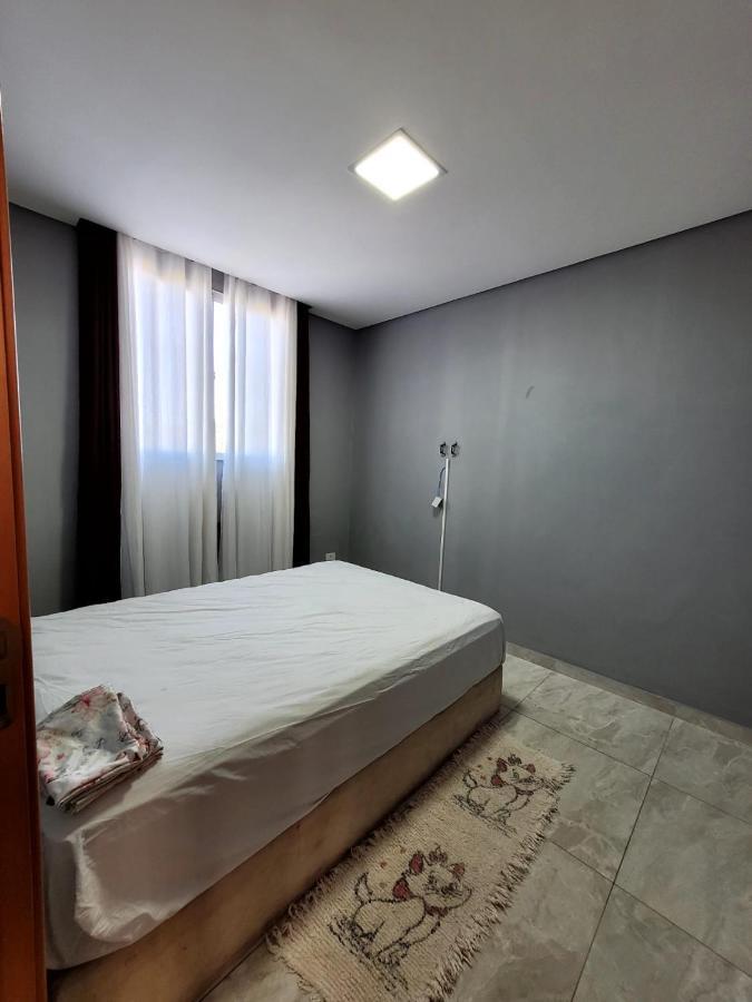 Apartamento Em Londrina Privado Com 2 Quartos De Casal Com Utensilios Garagem E Wifiアパートメント エクステリア 写真
