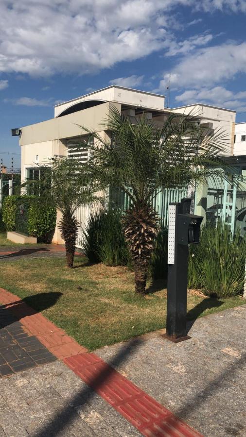 Apartamento Em Londrina Privado Com 2 Quartos De Casal Com Utensilios Garagem E Wifiアパートメント エクステリア 写真